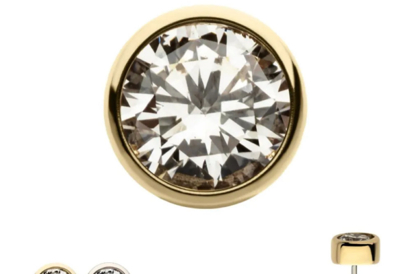A close-up shows a 14K Bezel Set - Diamond lab-grown round stud earring, with smaller images of the pair and side profile. "Lab Grown Diamonds 14K Gold" appears in the top left corner.