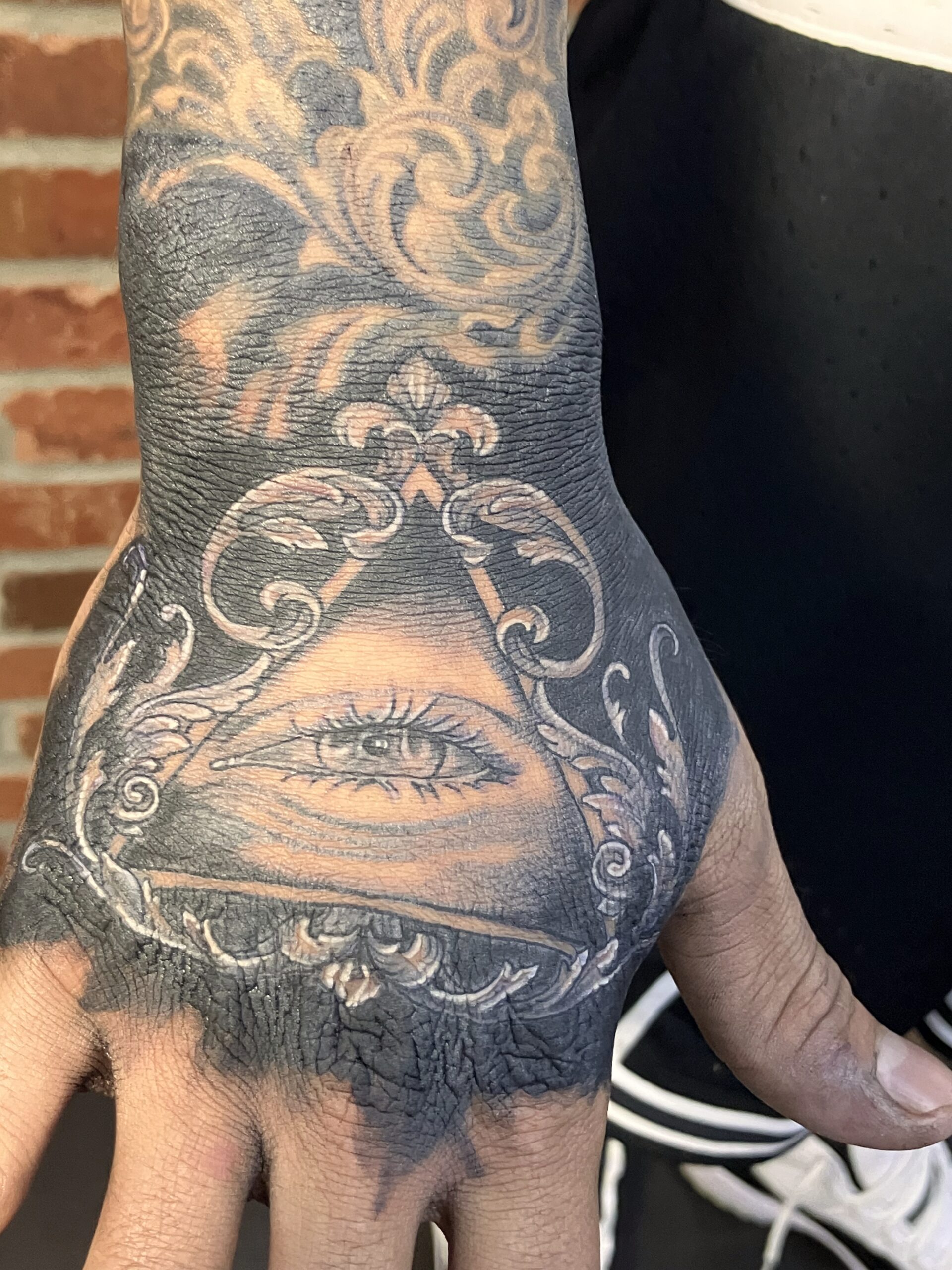 Illuminati hi-res stock photography and images - Alamy, image size:1920x2560